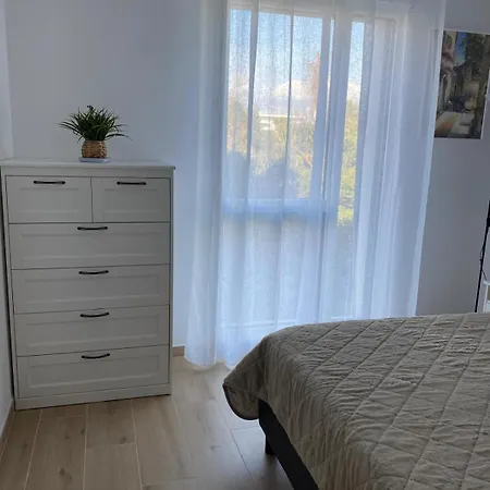 Modern Apartment, Pool, Residence, Close To Port * 圣罗兰度瓦